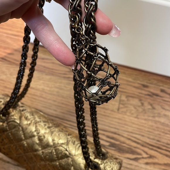 Chanel 🔥limited edition 🔥gold classic medium reissue - Picture 4 of 14